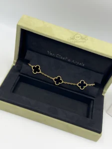 Van-cleef-&-arpels-alhambra-bracelet-onyx-5motif-vintage-18k-yellow-gold-VCARA41300