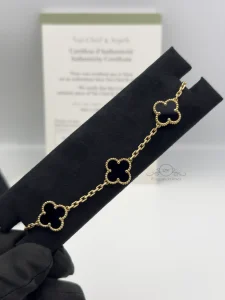 Van-cleef-&-arpels-alhambra-bracelet-onyx-5motif-vintage-alhambra-18k-yellow-gold-hand-VCARA41300-