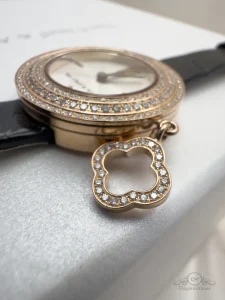 Van-Cleef-Arpels-Charms-Watch-VCARO29700-near-diamonds-