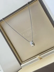 Bvlgari-Serpenti-Viper-Necklace-355255-White-Gold-Diamonds-box