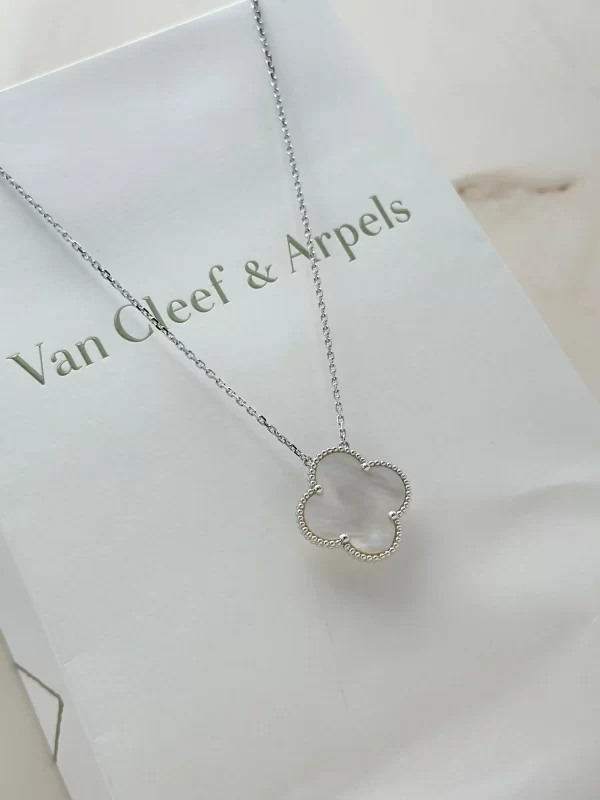 Van-Cleef-Arpels-Magic-Alhambra-Pendant-VCARN32200-White-gold