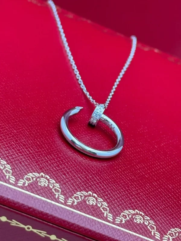 Cartier-Juste-Un-Clou-Pendant-B7224891-18k-White-Diamonds