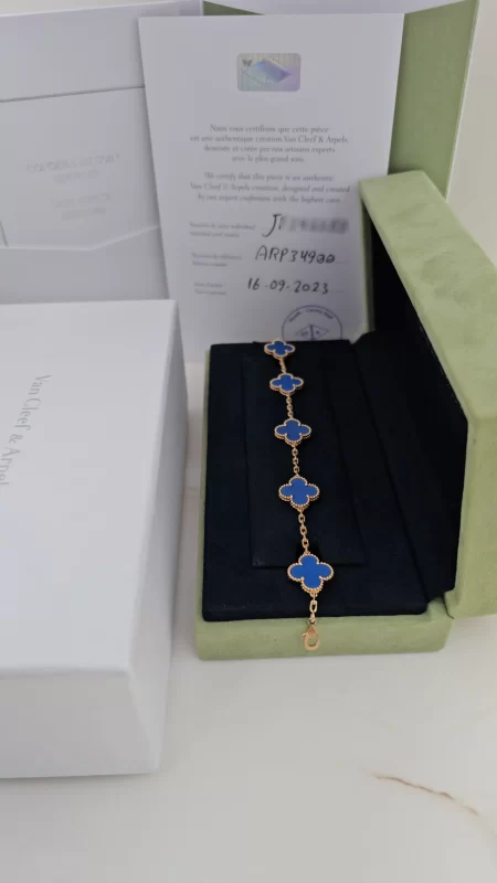 Van-Cleef-Arpels-Vintage-Alhambra-Bracelet-VCARP34900-Yellow-Gold-5-Motifs-Blue-Agate