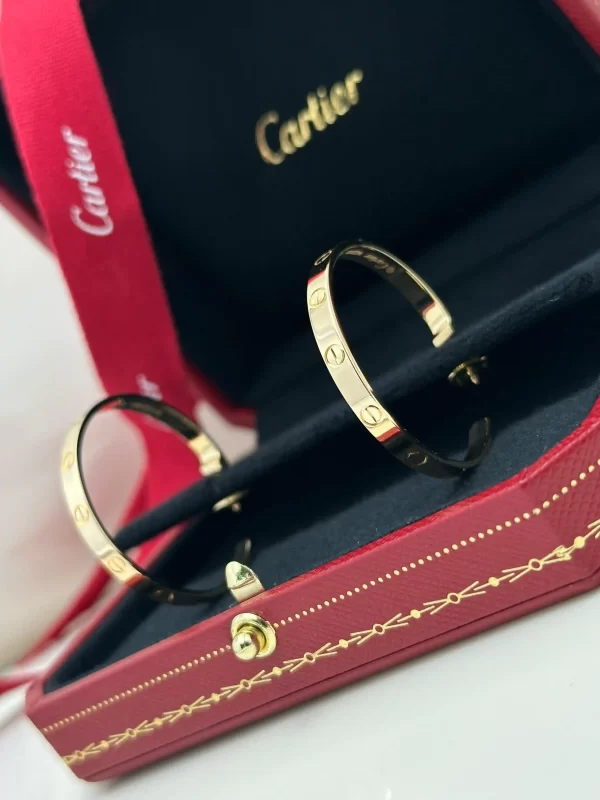 Cartier-Love-Hoop-Earrings-B8028200-18k-Yellow-Gold-Large-Side