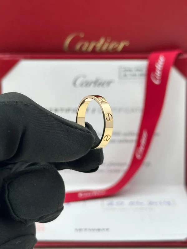 Cartier-Love-Wedding-Band-CRB4085055-Ring-18k-Yellow-Gold-Hand