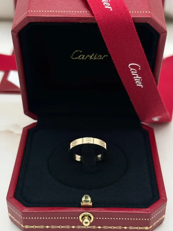 Cartier-Love-Wedding-Band-CRB4085055-Ring-Front-Box
