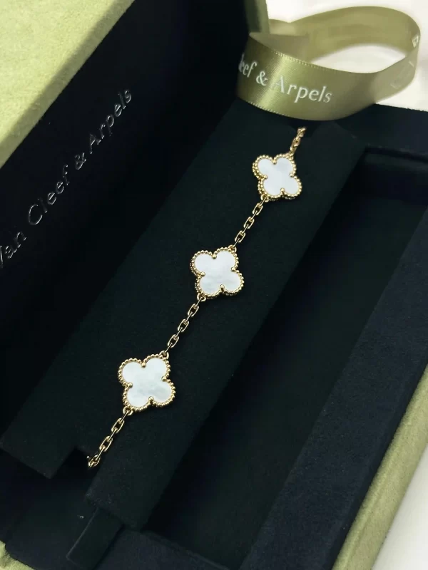 Van-Cleef-Arpels-Alhambra-Bracelet-VCARA41800-18k-Yellow-Gold-Side