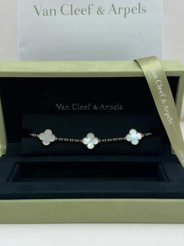 Van-Cleef-Arpels-Alhambra-Bracelet-Vintage-VCARA41800-5-Motifs-18k-Yellow-Gold-White-MOP