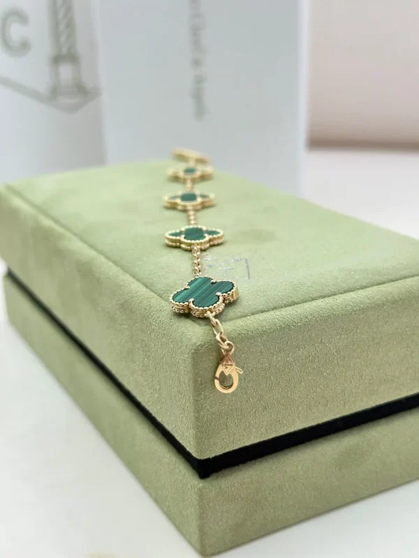 Van-Cleef-Arpels-Vintage-Alhambra-Bracelet-5-Motifs-VCARL80900-18k-Yellow-Gold-Malachite-Lock
