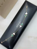 Bvlgari-Divas-Dream-Bracelet-18k-Rose-Gold-Malachite-White-MOP-Box