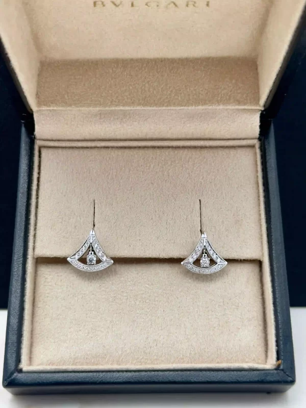 Bvlgari-Divas-Dream-Earrings-Diamonds-White-Gold-Box