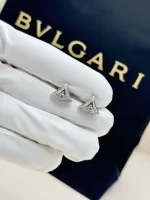 Bvlgari-Divas-Dream-Earrings-Diamonds-White-Gold-Hand