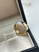 Bvlgari-Serpenti -Viper-Ring-Rose-Gold-White-MOP-Large-Model