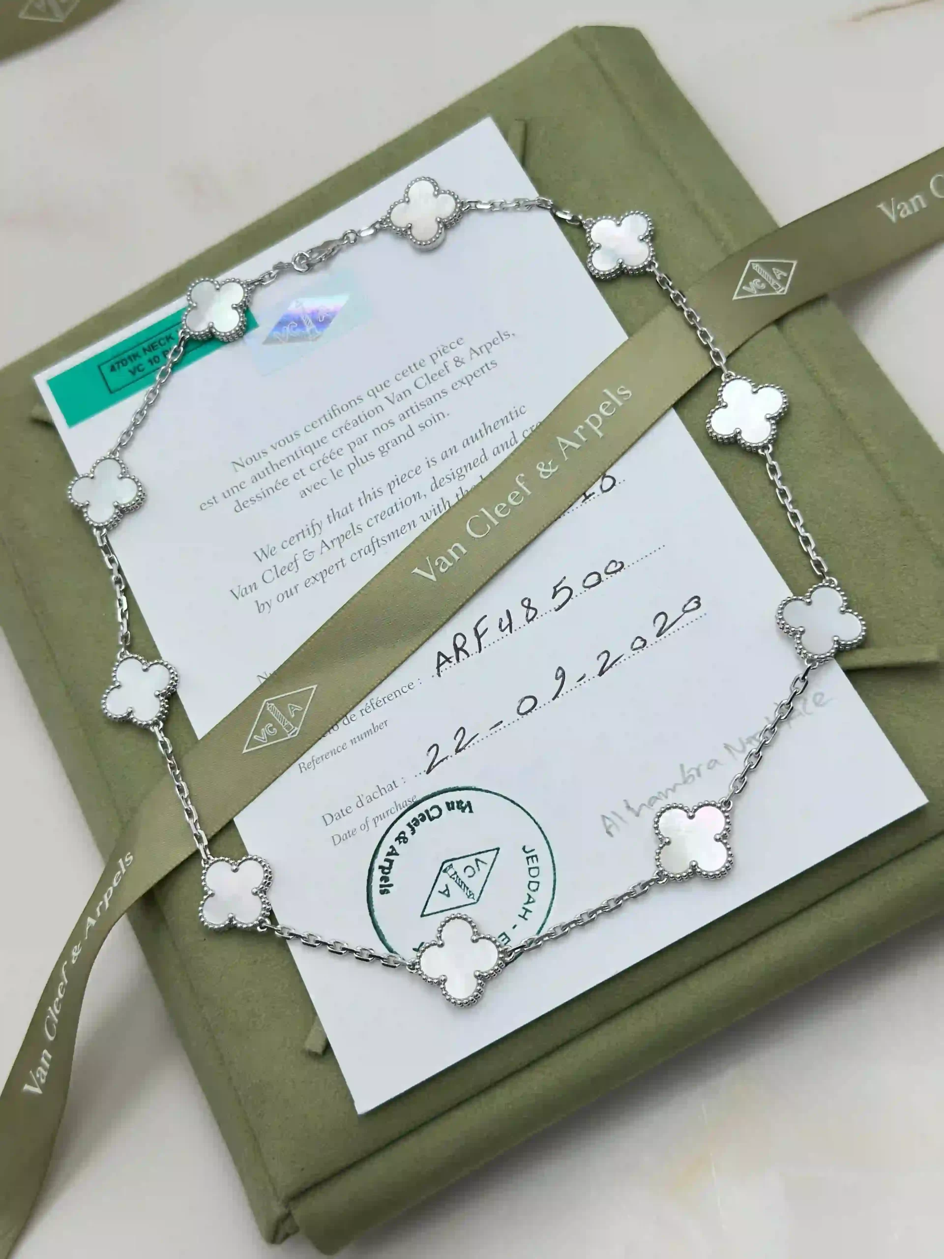 Van-Cleef-Arpels-Vintage-Alhambra-10-Motifs-Necklace-VCARF48500-White-Gold-MOP Van-Cleef-Arpels-Vintage-Alhambra-10-Motifs-Necklace-VCARF48500-White-Gold-MOP