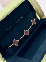 Van-Cleef-Arpels-Vintage-Alhambra-Bracelet-5-Motifs-VCARD35500-18k-Yellow-Gold-Carnelian-Side