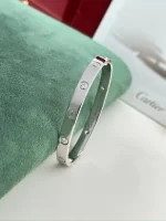 Cartier-Love-Bracelet-CRB6080217-Classic-Model-Diamonds-White-Gold-17