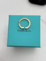 Tiffany-Co-Tiffany-T-Ring-18k-Rose-Gold-Up