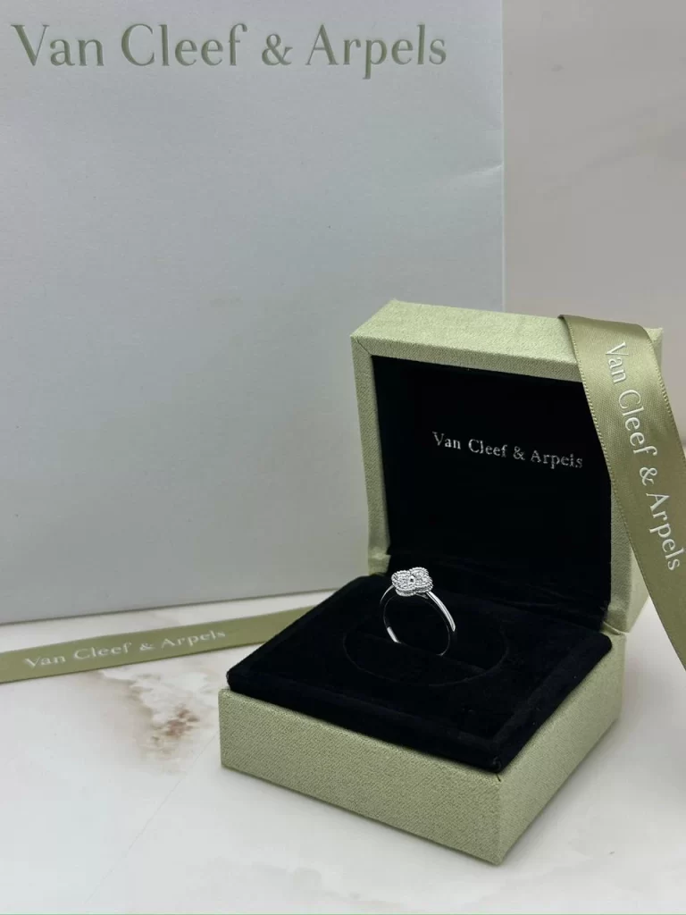 Van-Cleef-Arpels-Sweet-Alhambra-Ring-VCARO85800-18k-White-Gold-Diamonds-Authentic