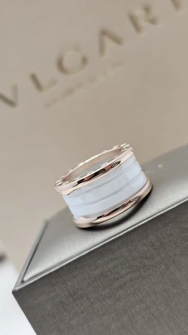 Bvlgari B.Zero1 Ring 345836 in 18k rose gold and white ceramic, close-up view