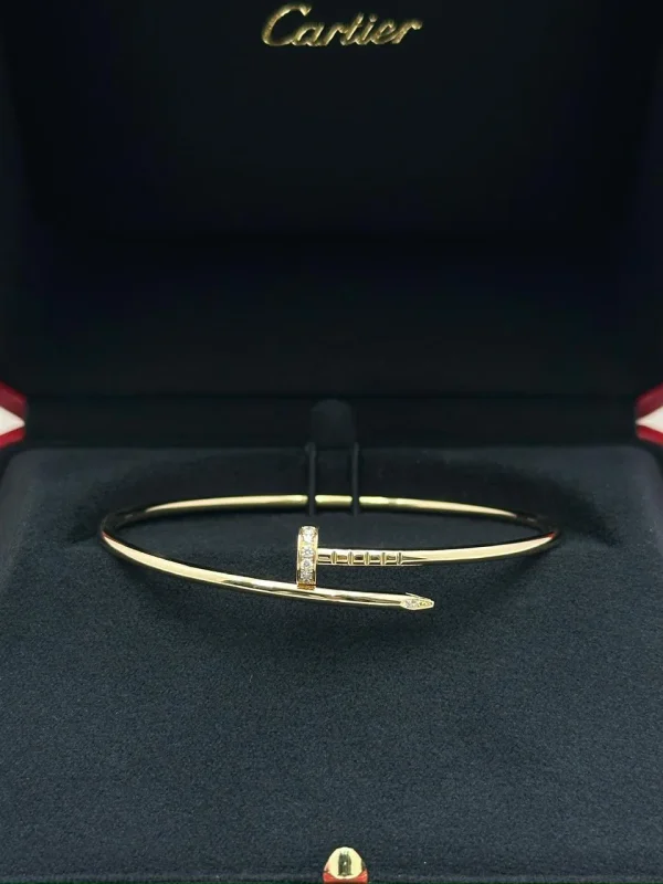 Cartier-Juste-Un-Clou-Bracelet-CRB6066117-18k-Yellow-Gold-Diamonds-Small-Model