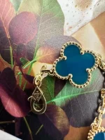 Van-Cleef-And-Arpels-Vintage-Alhambra-Necklace-10-Motifs-VCARP34800-Near