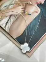 Van-Cleef-Arpels-Magic-Alhambra-Pendant-VCARN32200-White-Mother-Of-Pearl