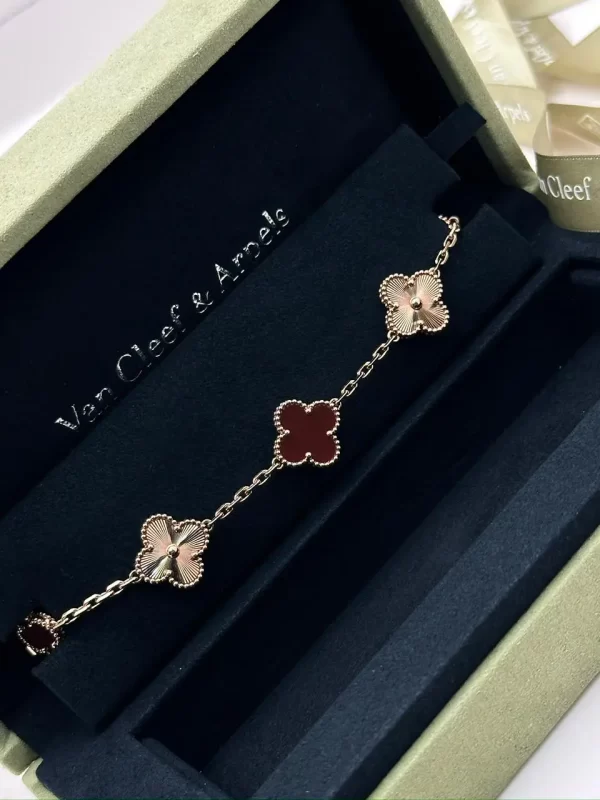 Van-Cleef-Arpels-Vintage-Alhambra-5-Motifs-Bracelet-VCARP7RP00-Pink-Gold