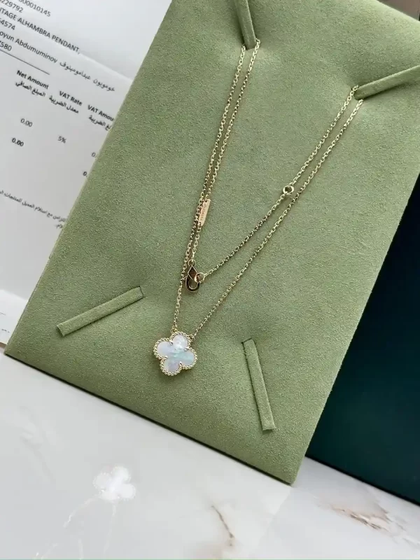 Van-Cleef-Arpels-Vintage-Alhambra-Necklace-VCARA45900-18k-Yellow-Gold