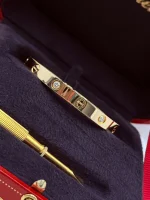 Cartier-Love-4-Diamonds-Bracelet-CRB6070016-Classic-Model-18k-Yellow-Gold