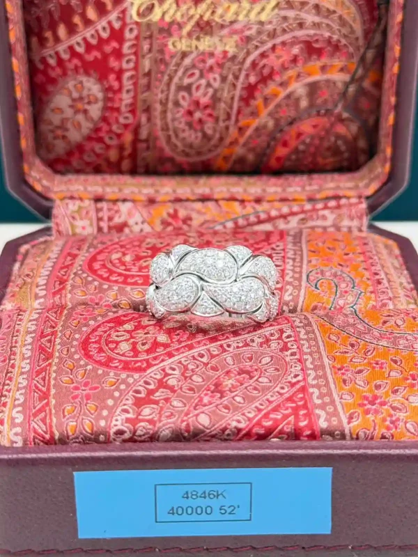 Chopard-Casmir-Ladies-Ring-18k-White-Gold-Diamonds-Front