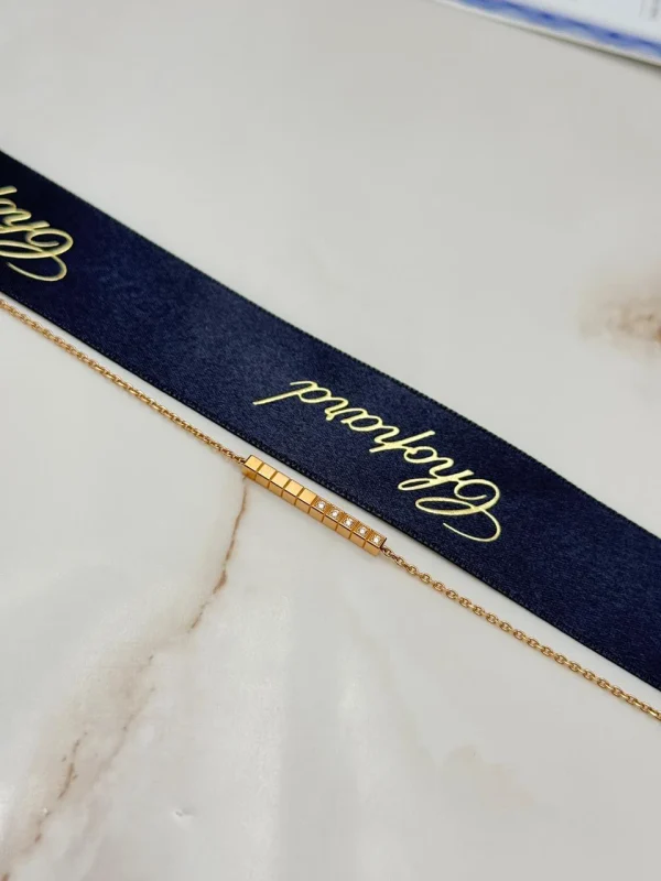 Chopard-Ice-Cube-Pure-Bracelet-18k-Rose-Gold-Diamonds-Up