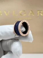 Bvlgari-B.zero1-Ring-18k-Rose-Gold-Lapis-lazuli-Hand