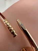 Cartier-Juste-Un-Clou-Bracelet-CRB6048515-Classic-18k-Rose-Gold-Diamonds