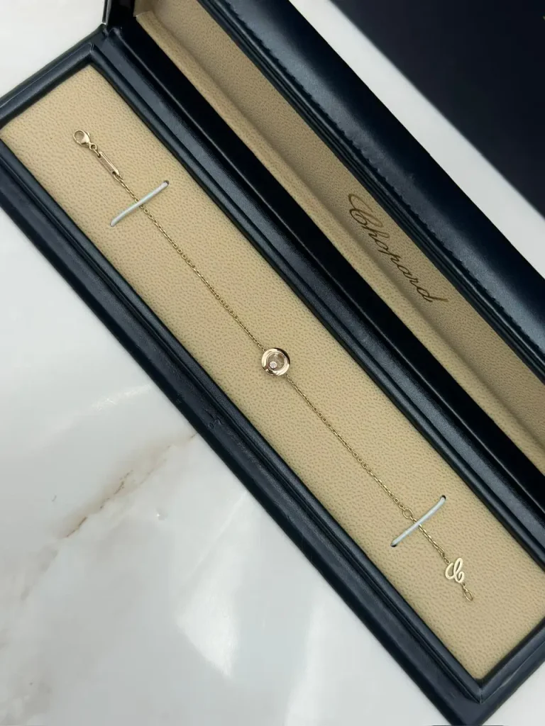 Chopard-Happy-Diamonds-Icons-Bracelet-85A017-5001-18k-Rose-Gold-Up