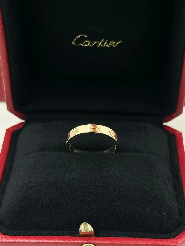 Cartier-Love-Ring-Small-Model-CRB4085053-18k-Yellow-Gold-Box