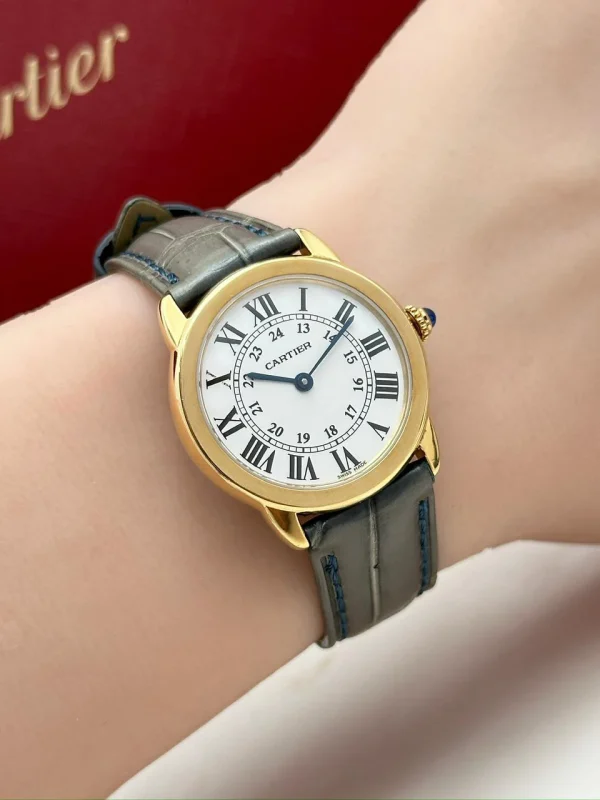 Ronde-Solo-De-Cartier-Ladies-Watch-18k-Yellow-Gold-Steel-Silver-Dial-Leather