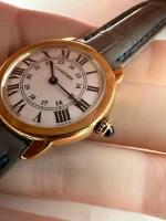Ronde-Solo-De-Cartier-Ladies-Watch-18k-Yellow-Gold-Steel-Silver-Dial-Near