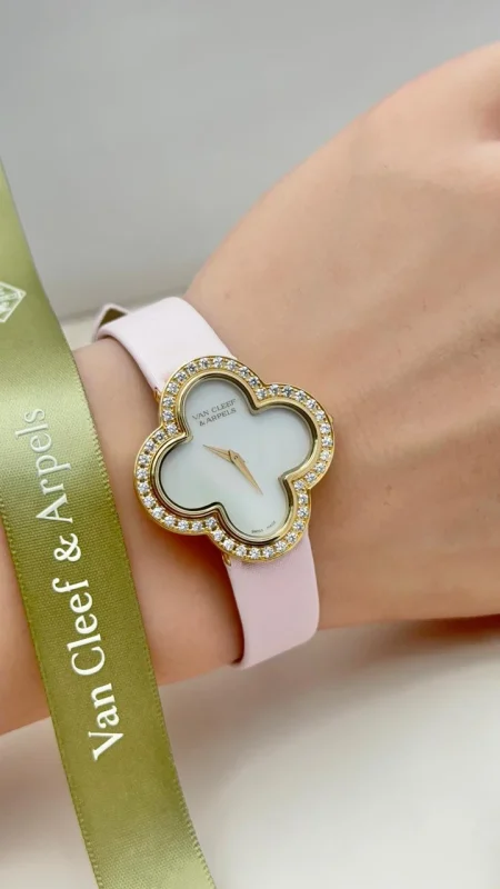 Van-Cleef-Arpels-Alhambra-Watch-Medium-Model-VCARF52800-Yellow-Gold-Diamonds-Quartz