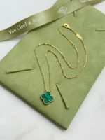 Van-Cleef-Arpels-Vintage-Alhambra-Necklace-VCARO9VA00-18k-Yellow-Gold-Malachite-Up