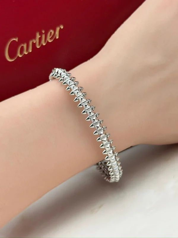 Clash-De-Cartier-Bracelet-CRB6065718-White-Gold