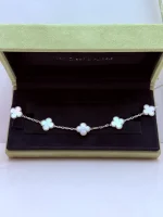 Van-Cleef-Arpels-Vintage-Alhambra-Bracelet-5-Motifs-VCARF48400-18k-White-Gold-MOP-Up