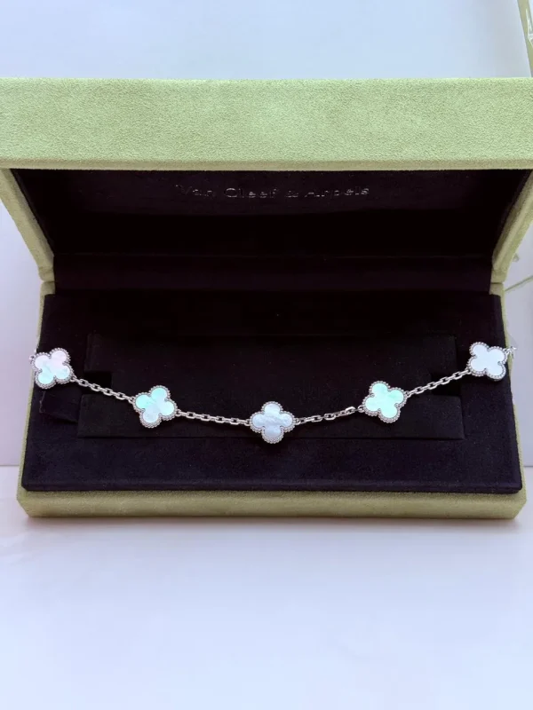 Van-Cleef-Arpels-Vintage-Alhambra-Bracelet-5-Motifs-VCARF48400-18k-White-Gold-MOP-Up