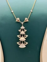 Bvlgari-Divas-Dream-Necklace-352607-18k-Rose-Gold