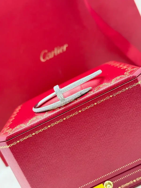 Cartier-Juste-Un-Clou-Diamond-Bracelet-CRN6707316-18k-White-Gold-Classic
