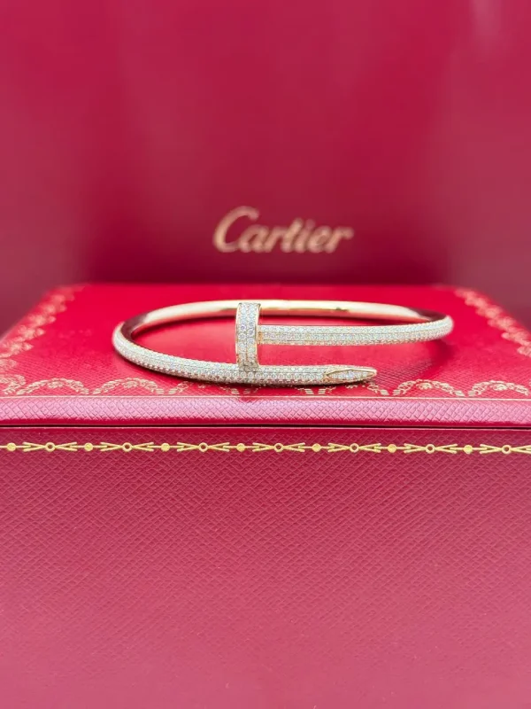 Cartier-Juste-Un-Clou-Diamonds-Bracelet-18k-Rose-Gold-17
