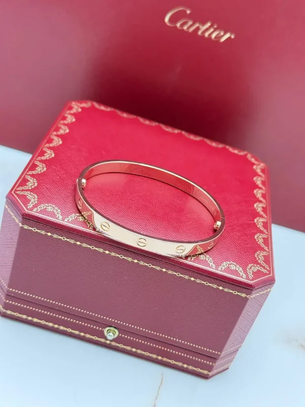 Cartier-Love-Classic-Model-Bracelet-CRB6067419