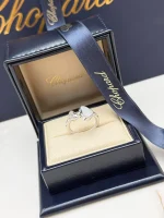 Chopard-Happy-Hearts-Ring-18k-White-Gold-Mother-Of-Pearl-Box