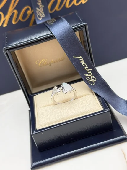 Chopard-Happy-Hearts-Ring-18k-White-Gold-Mother-Of-Pearl-Box