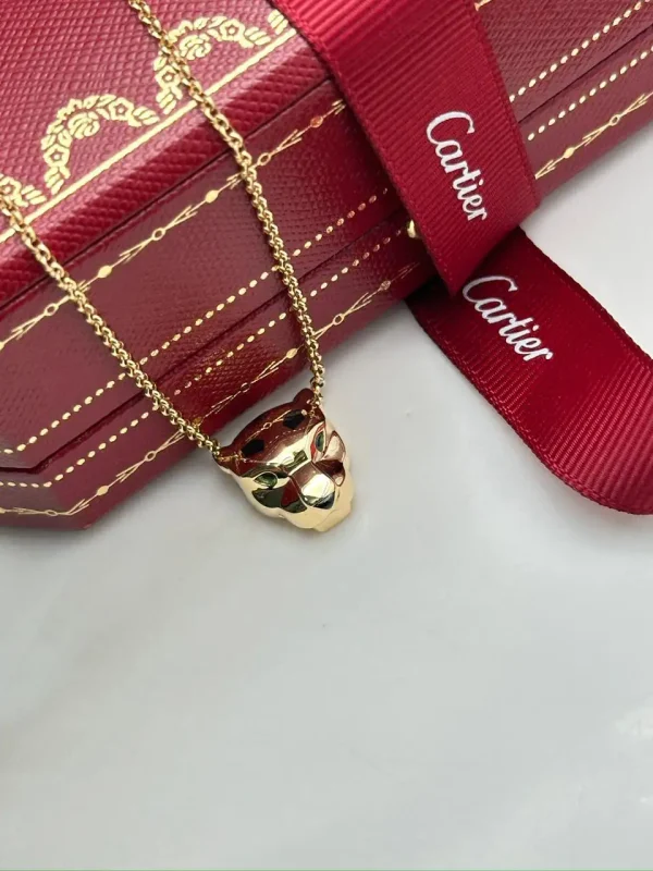 Panthere-De-Cartier-Pendant-CRB7224757-18k-Yellow-Gold