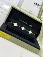 Van-Cleef-And-Arpels-Vintage-Alhambra-MOP-Bracelet-18k-Yellow-Gold-Box